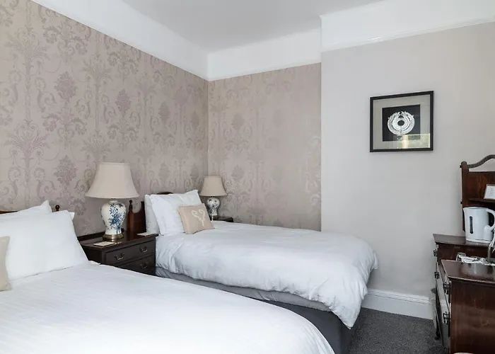 Bed & Breakfast Riverdale House 4*